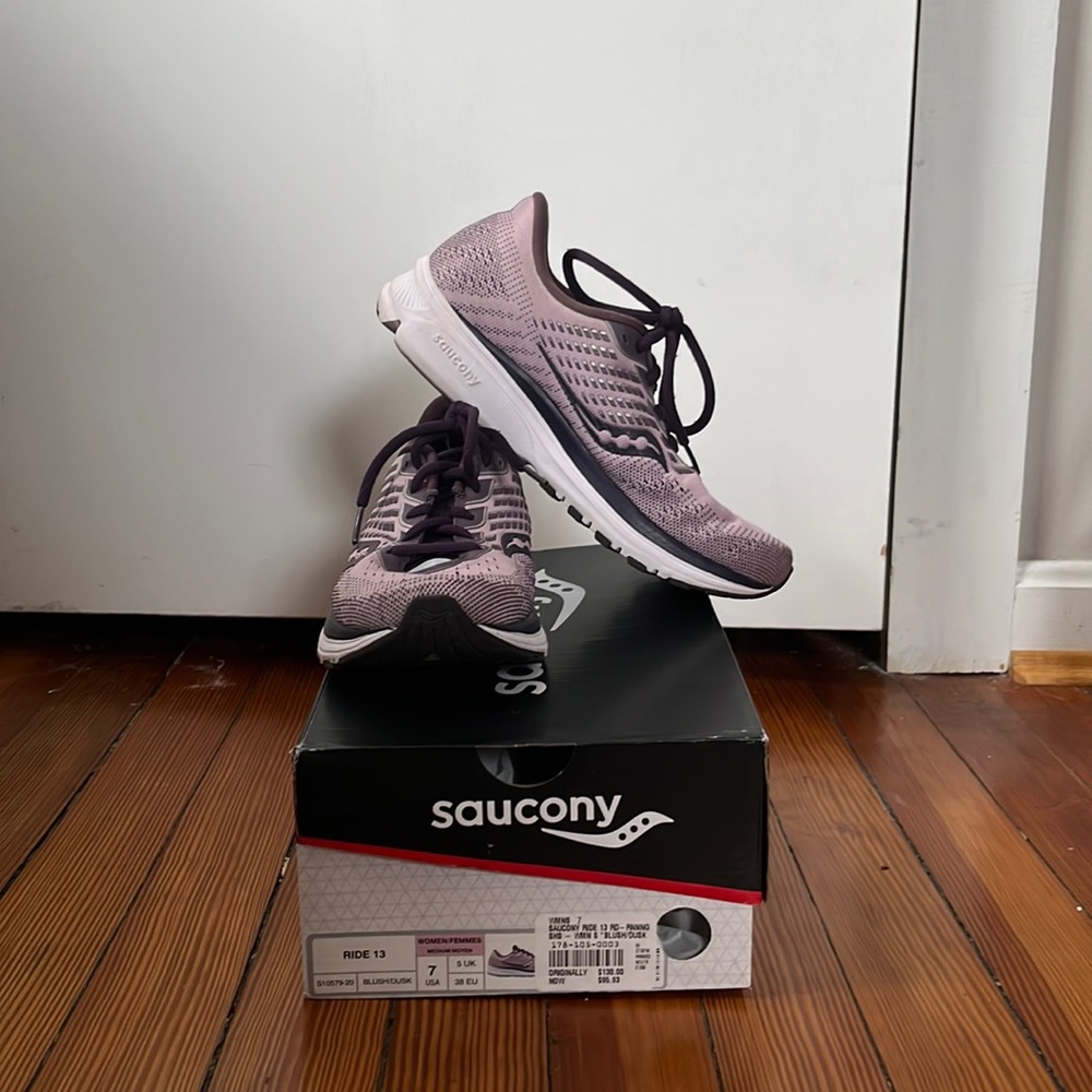 Barely Worn Saucony Ride 13 Running Shoes